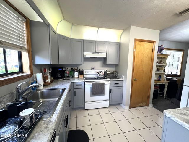 1301 Deer Springs Road, Port Orange, FL 32129