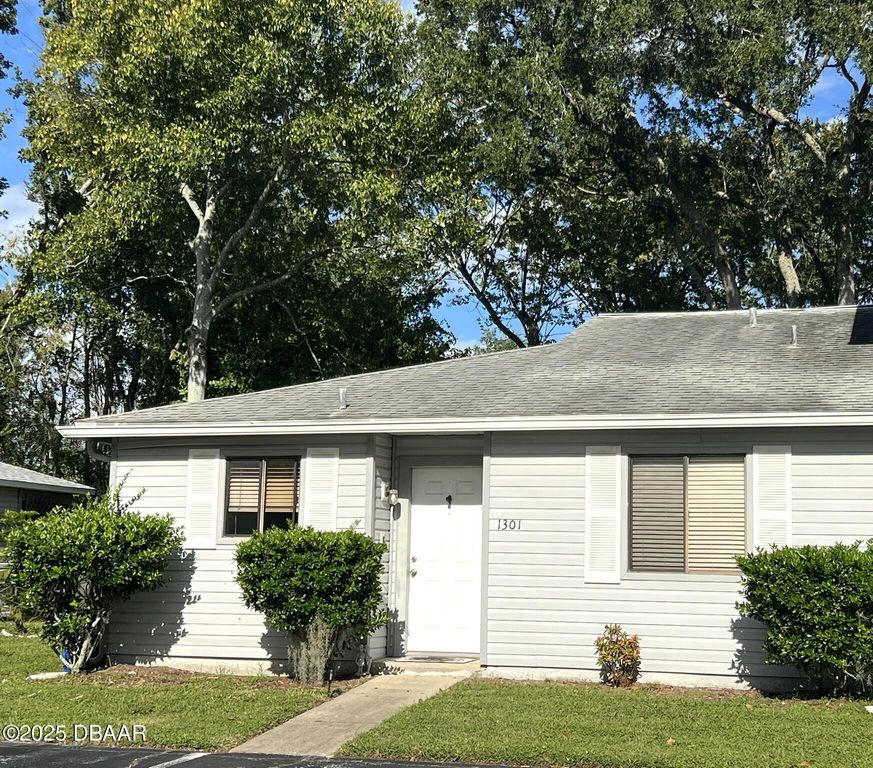 1301 Deer Springs Road, Port Orange, FL 32129