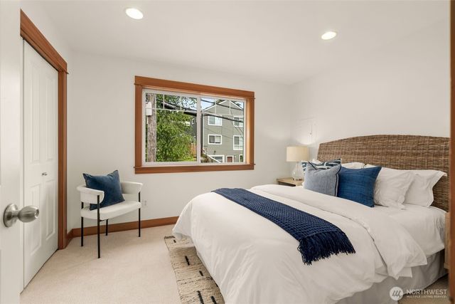 9121 23rd Avenue NE, Seattle, WA 98115