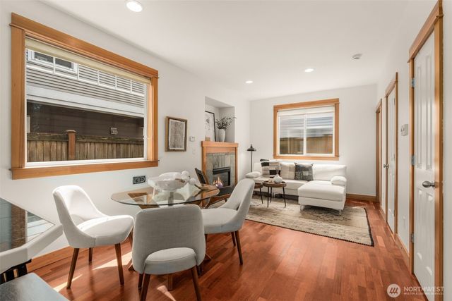 9121 23rd Avenue NE, Seattle, WA 98115