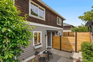 9121 23rd Avenue NE, Seattle, WA 98115