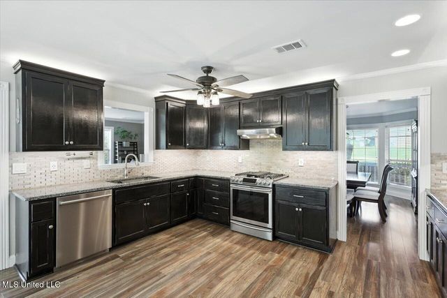 130 Pinehaven Place, Clinton, MS 39056