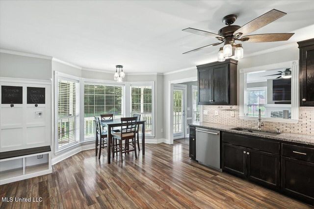 130 Pinehaven Place, Clinton, MS 39056