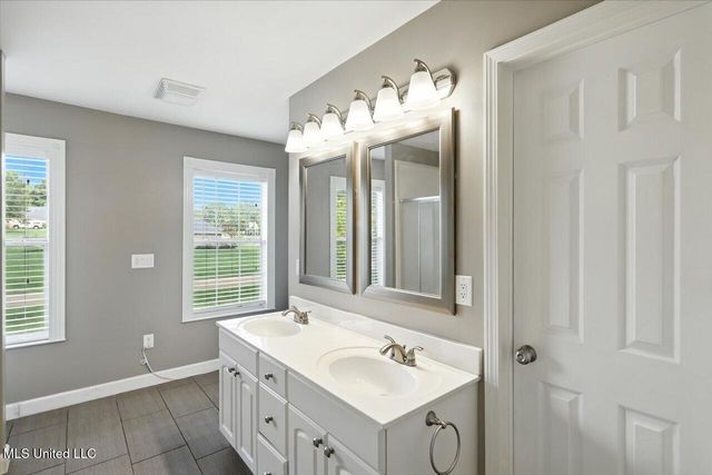130 Pinehaven Place, Clinton, MS 39056