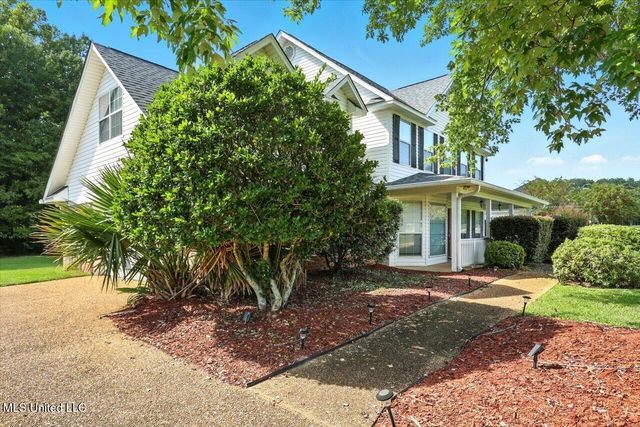 130 Pinehaven Place, Clinton, MS 39056