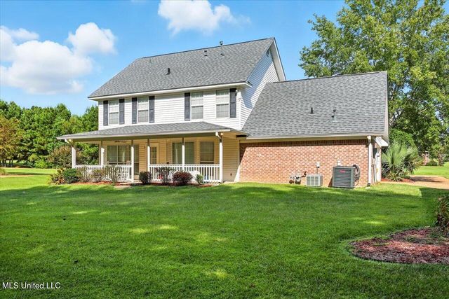 130 Pinehaven Place, Clinton, MS 39056
