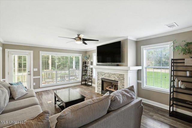 130 Pinehaven Place, Clinton, MS 39056