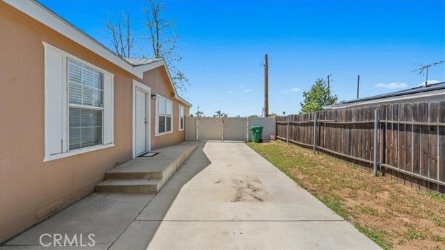 1156 Michigan Avenue, Beaumont, CA 92223