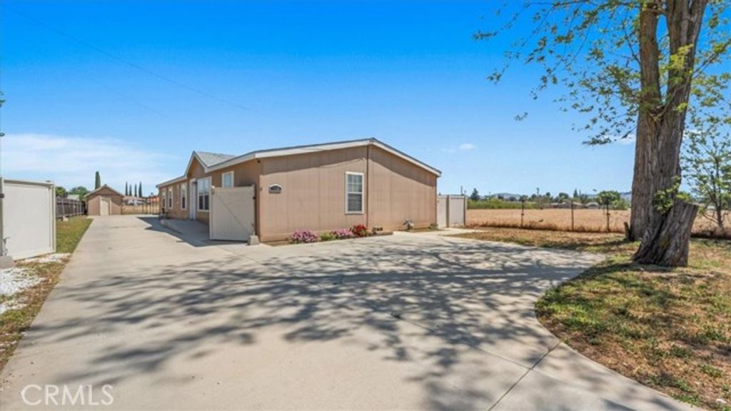 1156 Michigan Avenue, Beaumont, CA 92223