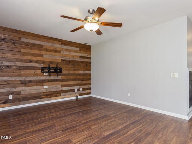 217 W Elm Avenue, Holly Springs, NC 27540