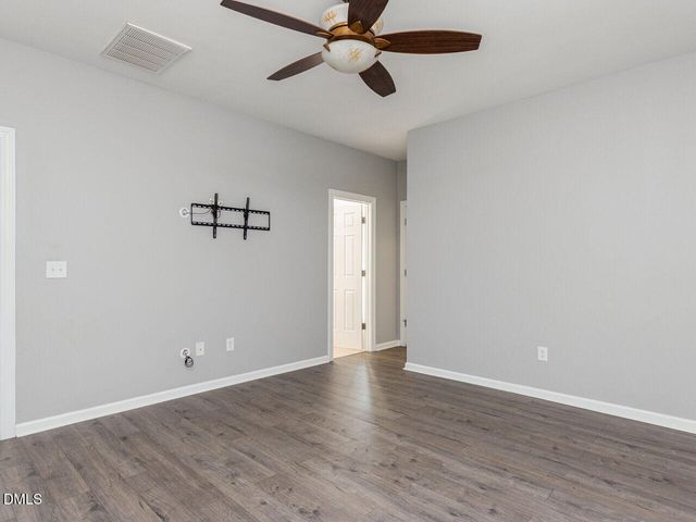 217 W Elm Avenue, Holly Springs, NC 27540