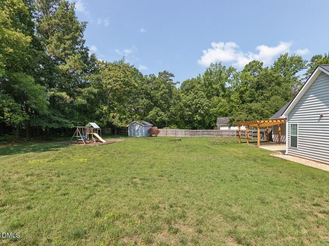 217 W Elm Avenue, Holly Springs, NC 27540