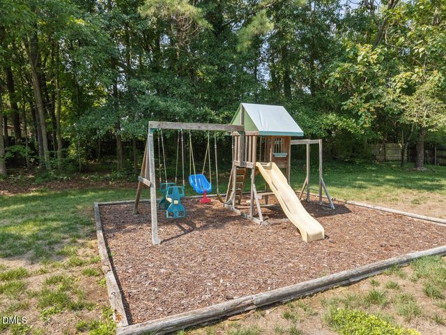 217 W Elm Avenue, Holly Springs, NC 27540