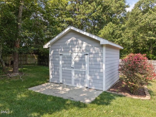 217 W Elm Avenue, Holly Springs, NC 27540