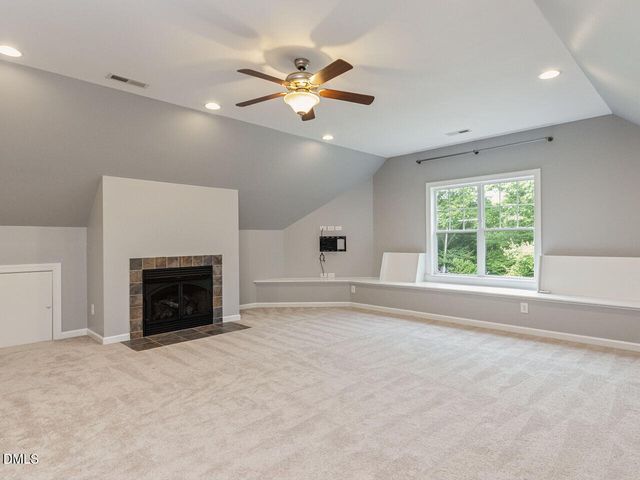 217 W Elm Avenue, Holly Springs, NC 27540