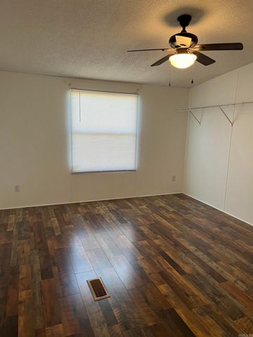 54 Autumn Hills Road, Greenbrier, AR 72058