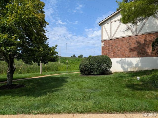 1438 Willow Brook Cove 1, St Louis, MO 63146