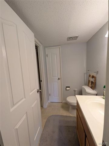 1438 Willow Brook Cove 1, St Louis, MO 63146