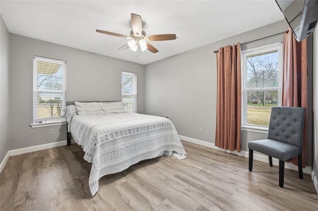 111 Havenwood Drive, Enchanted Oaks, TX 75156