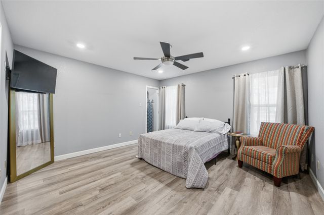 111 Havenwood Drive, Enchanted Oaks, TX 75156