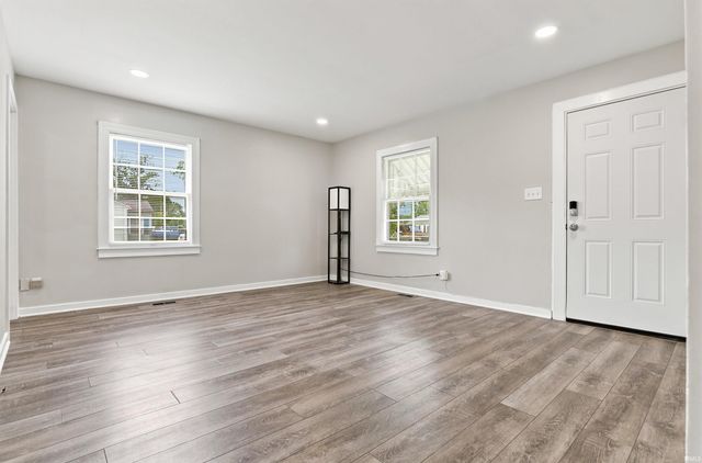 3205 N Twelfth Avenue, Evansville, IN 47720