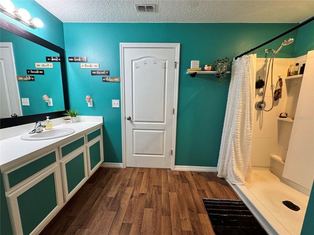 921 WYNNMERE WALK AVENUE, Ruskin, FL 33570