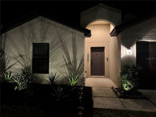 921 WYNNMERE WALK AVENUE, Ruskin, FL 33570