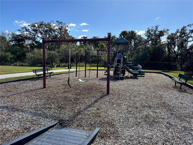 921 WYNNMERE WALK AVENUE, Ruskin, FL 33570