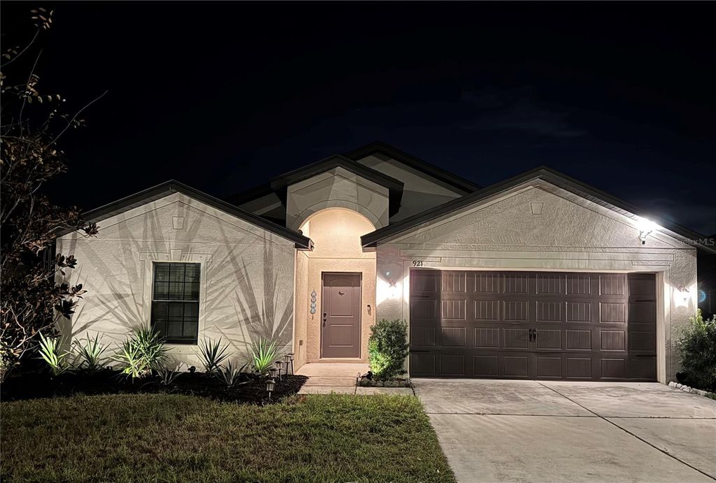 921 WYNNMERE WALK AVENUE, Ruskin, FL 33570