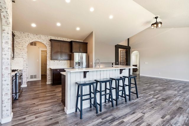 1031 S Kayla Ct, Greenacres, WA 99016