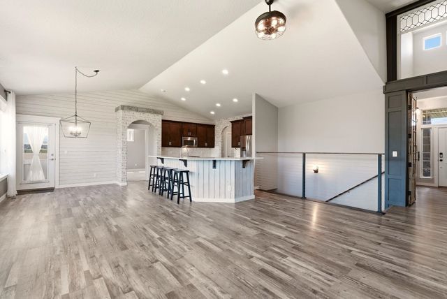 1031 S Kayla Ct, Greenacres, WA 99016