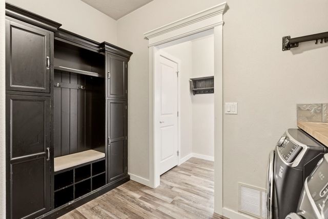 1031 S Kayla Ct, Greenacres, WA 99016