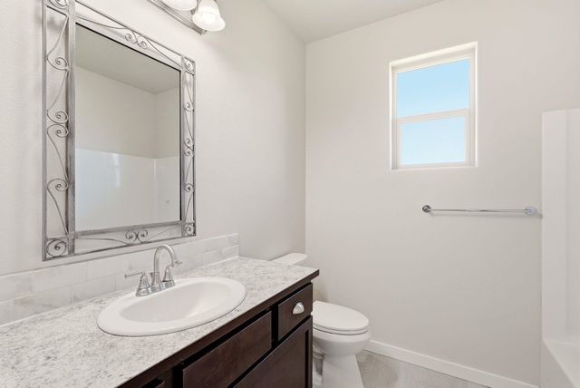 1031 S Kayla Ct, Greenacres, WA 99016