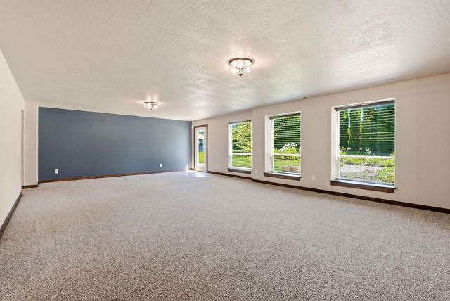 1031 S Kayla Ct, Greenacres, WA 99016