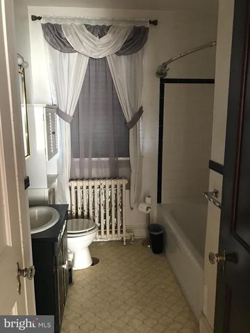 39 N PRINCE ST, Millersville, PA 17551