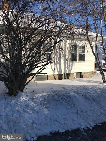 39 N PRINCE ST, Millersville, PA 17551