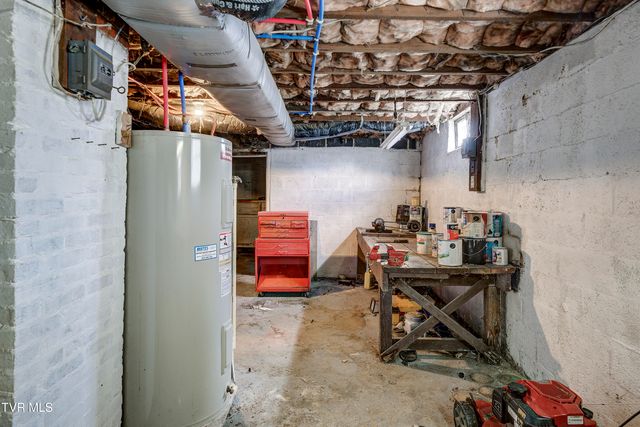 3730 Highway 390, Bluff City, TN 37618