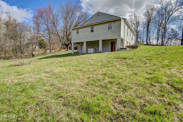 3730 Highway 390, Bluff City, TN 37618