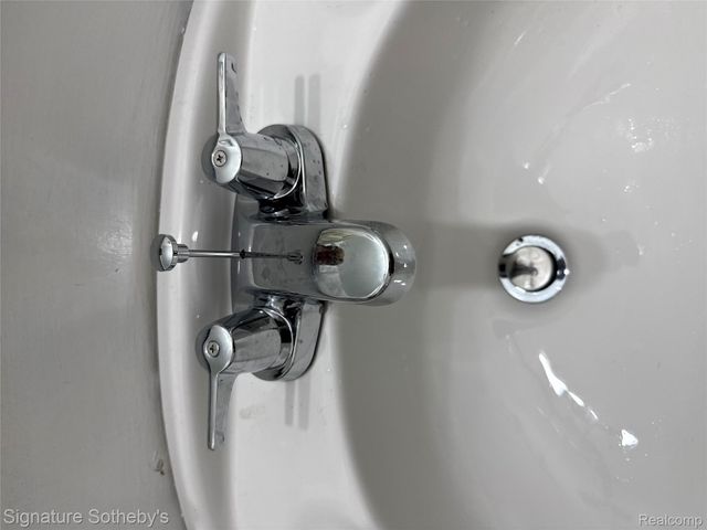 689 E Fox Hills Drive 65, Bloomfield Hills, MI 48304