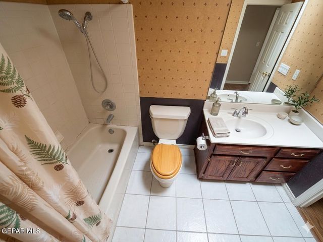 6261 LOS BANCOS Drive, El Paso, TX 79912
