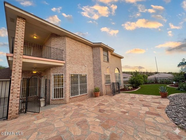 6261 LOS BANCOS Drive, El Paso, TX 79912