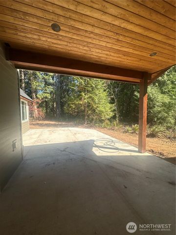4164 Red Cedar Rd, Blaine, WA 98230