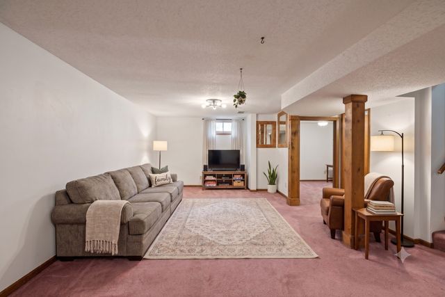 1312 Winnetka Avenue N, Champlin, MN 55316