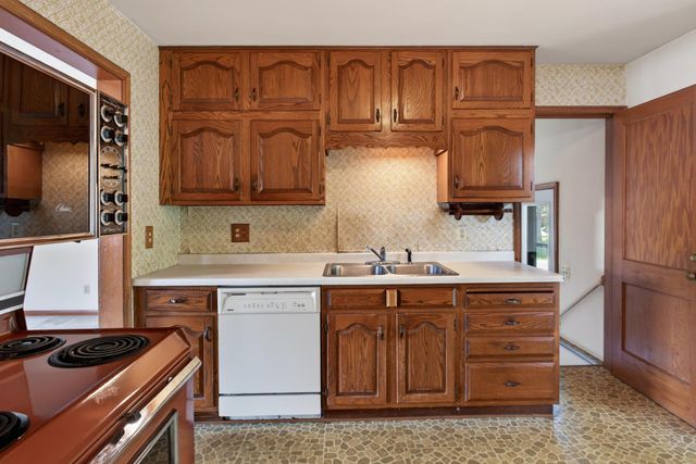 1312 Winnetka Avenue N, Champlin, MN 55316