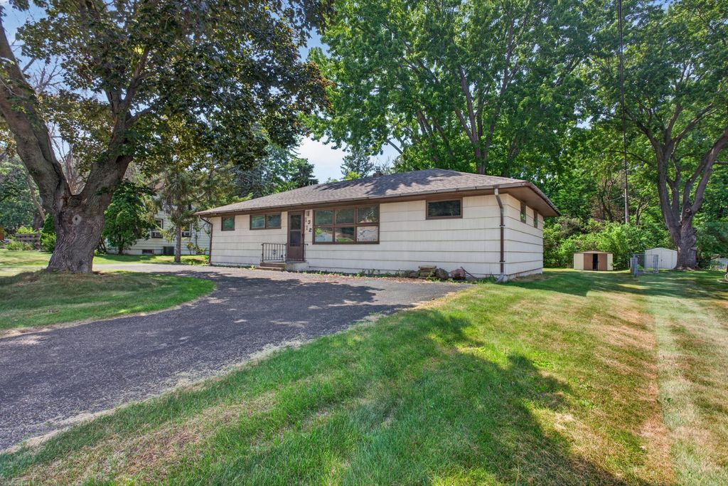 1312 Winnetka Avenue N, Champlin, MN 55316