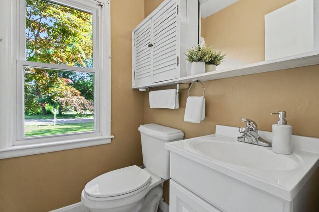 1000 Vesper Road, Ann Arbor, MI 48103