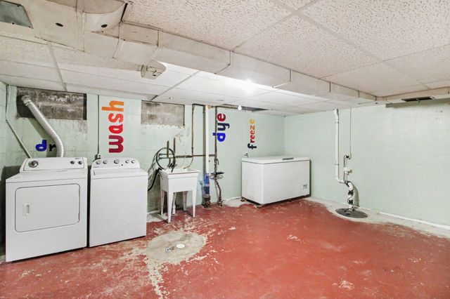 1000 Vesper Road, Ann Arbor, MI 48103