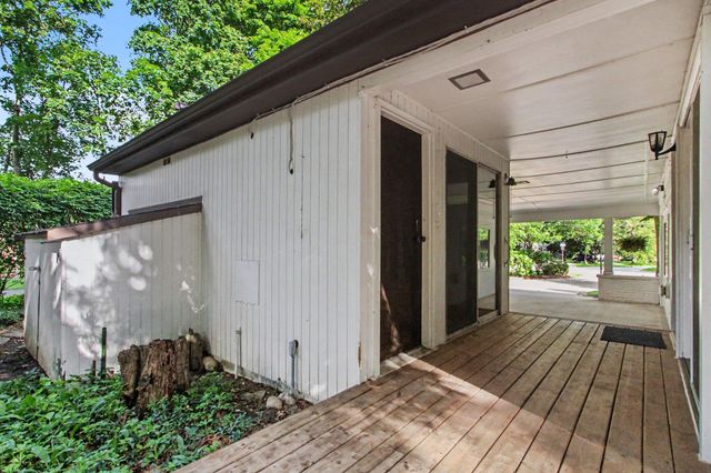1000 Vesper Road, Ann Arbor, MI 48103