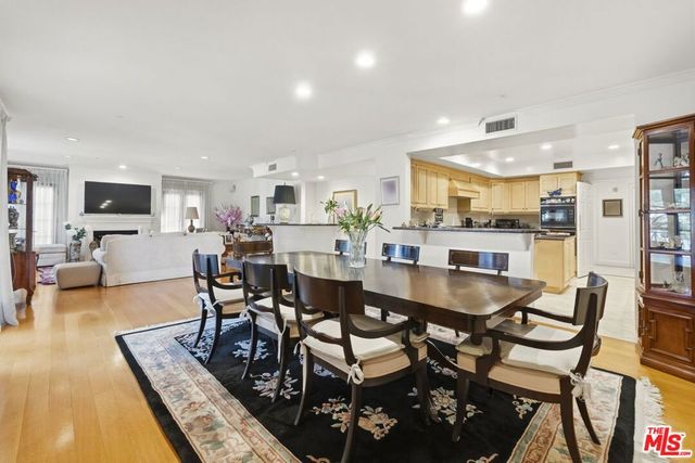 277 S Spalding Drive 203, Beverly Hills, CA 90212