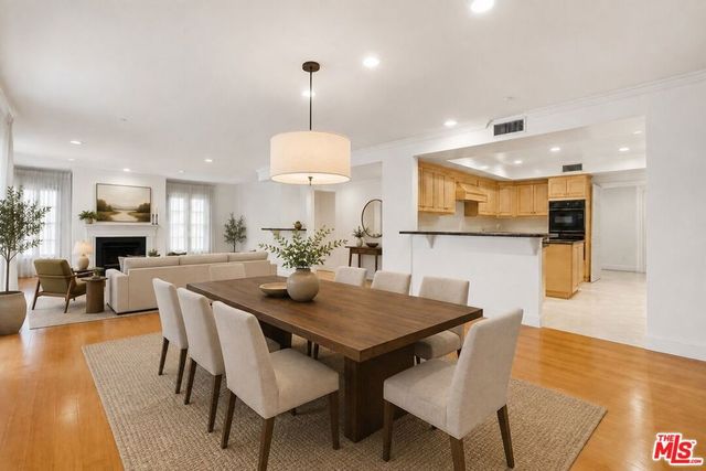 277 S Spalding Drive 203, Beverly Hills, CA 90212